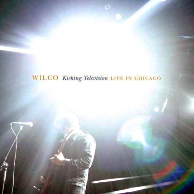 Kicking Television (2005)- Wilco - Os trabalhos etéreos que o grupo lançou na virada do século ganham aqui um som mais pé-no-chão, mais orgânico. Mais rock. |