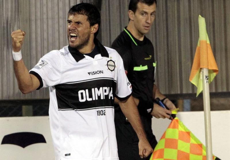 Bareiro marcou o primeiro do Olimpia contra o Tigre | EFE