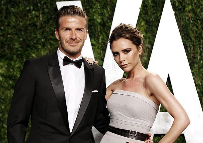 Beckham com sua esposa, a cantora Victoria, cantora do grupo Spice Girls |