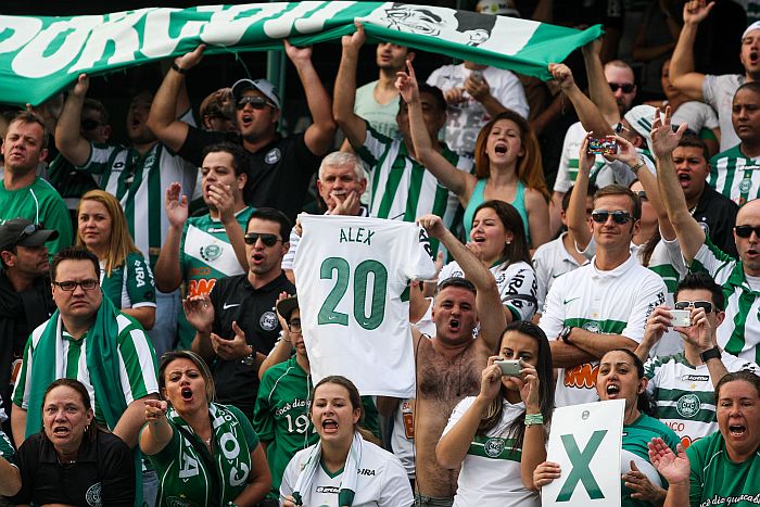 Coritiba pretende duplicar a média de público de 2012, que foi de 12.579 torcedores | Bruno Covello / Gazeta do Povo