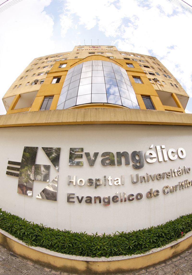 SEB é a entidade mantenedora do Hospital Evangélico | Hugo Harada/ Gazeta do Povo