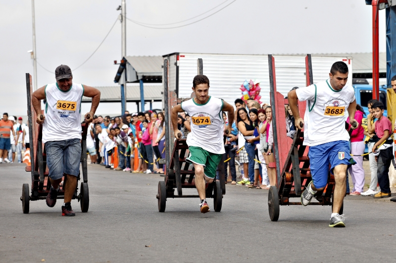 Na categoria masculino, os dois vencedores levaram R$ 1 mil cada; na feminina, R$ 500 | André Rodrigues/Gazeta do Povo