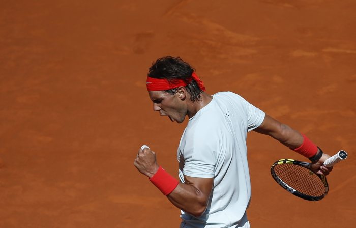Nadal comemora a vitória que o colocou na semifinal do Torneio de Madri | Susana Vera / Reuters