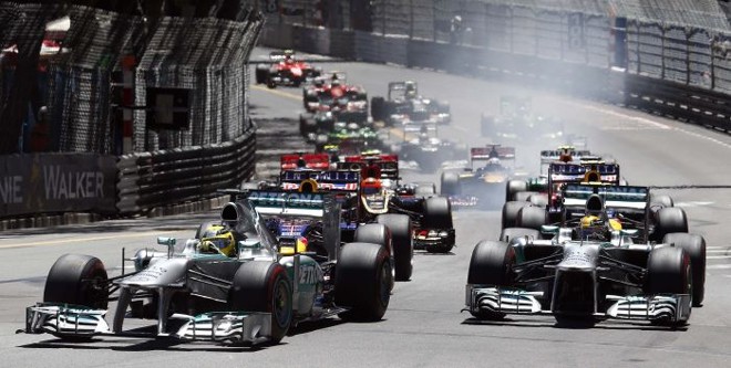 Rosberg conseguiu segurar a liderança na largada |