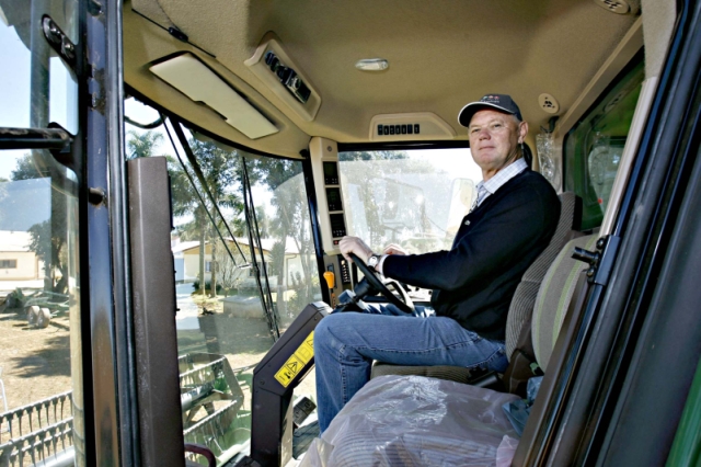 Jan Haasjes, de Castro, aproveitou os juros baixos para comprar uma nova colheitadeira |