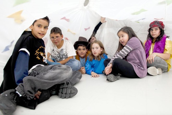 Hora de fazer pose embaixo da barraca | 