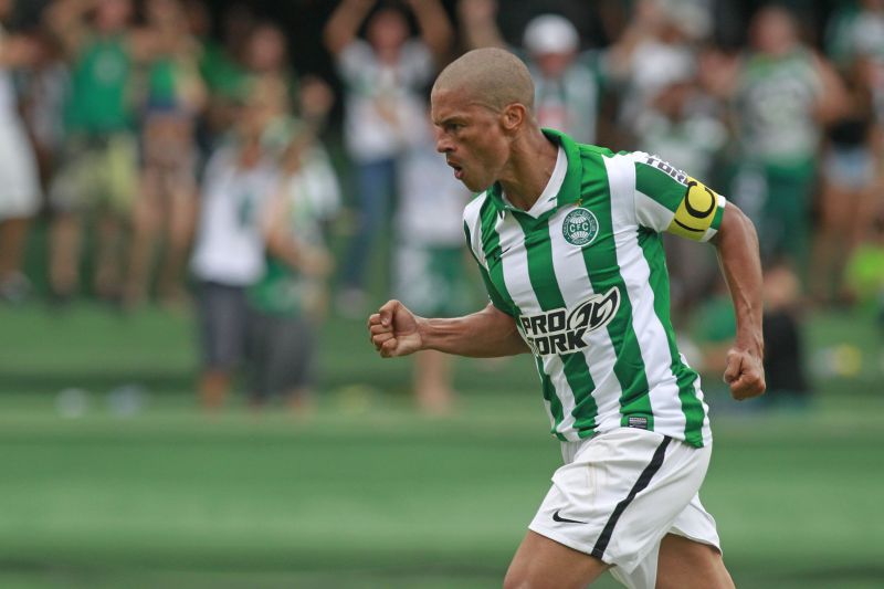 Alex provou o seu valor na disputa do Paranaense. O desafio no Brasileiro será bem maior | Antônio More/Gazeta do Povo