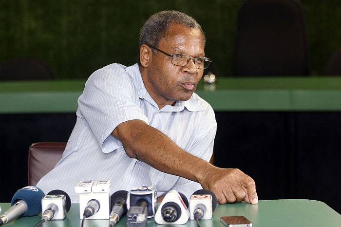 Afonso Vitor de Oliveira defendeu a arbitragem de Edivaldo Elias da Silva no primeiro Atletiba da final | André Rodrigues / Gazeta do Povo