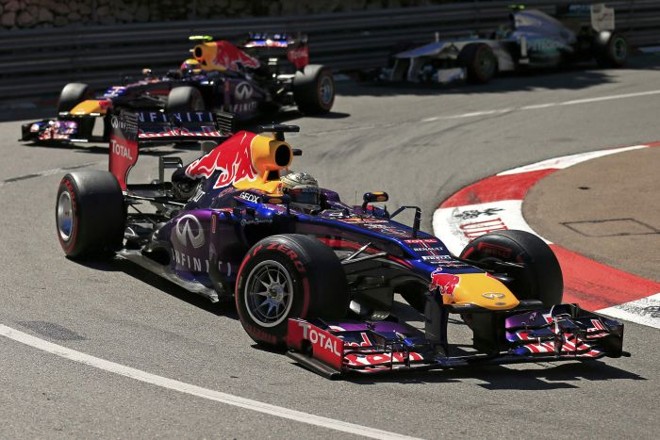 O alemão Sebastian Vettel terminou a prova na segunda colocação e ganha folga na liderança da competição |