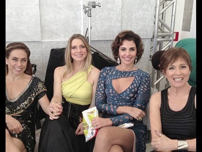 Parte do elenco da novela Salve Jorge |