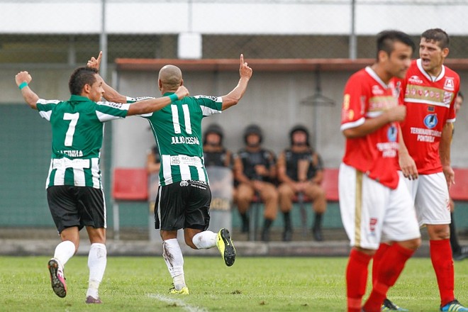 Contra o Rio Branco, em Paranaguá, um verdadeiro passeio: 7 a 0 |