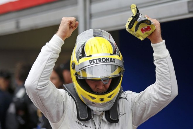 Rosberg comemorou a terceira pole seguida na temporada | 