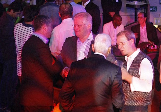 Presidente Rubens Bohlen conversa com a cúpula paranista na festa do prêmio | 