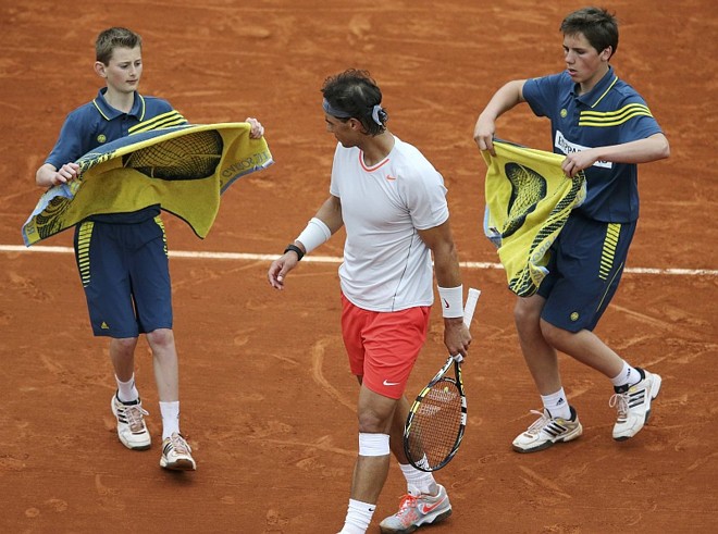 Nadal suou para superar Klizan em Roland Garros | Stephane Mahe / Reuters