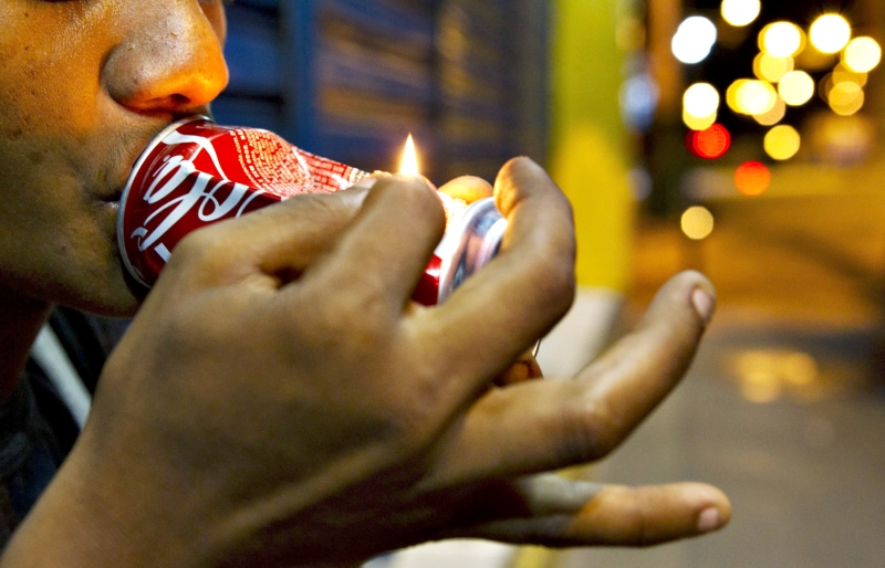 A queima da pedra de crack produz o Aeme | Bruno Kelly/Reuters