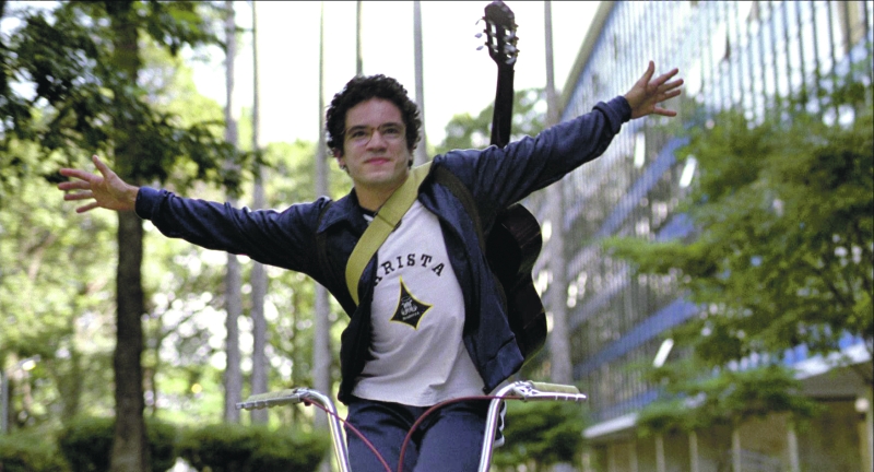 Thiago Mendonça vive um Renato Russo adolescente no longa | Divulgação