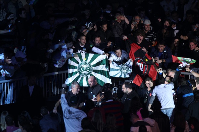 Teve Atletiba nas arquibancadas da Arena Jaraguá |