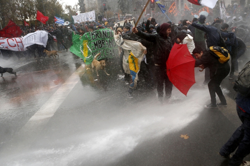 Protestos de estudantes chilenos viraram rotina | Ivan Alvarado/Reuters