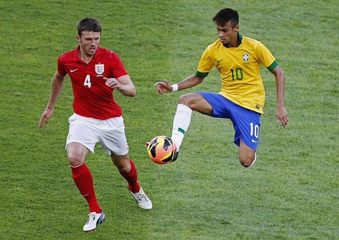 Neymar passou em branco no amistoso entre Brasil e Inglaterra | 