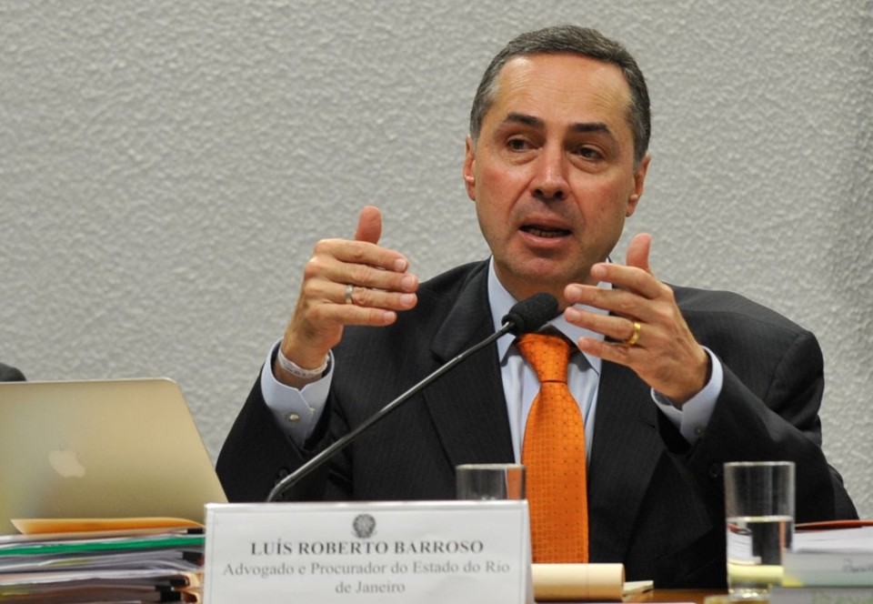 Senado aprova Barroso para o STF com 59 votos favoráveis Criticado por evangélicos, Barroso disse que a marca do mundo contemporâneo é a "pluralidade" | Antonio Cruz/ABr