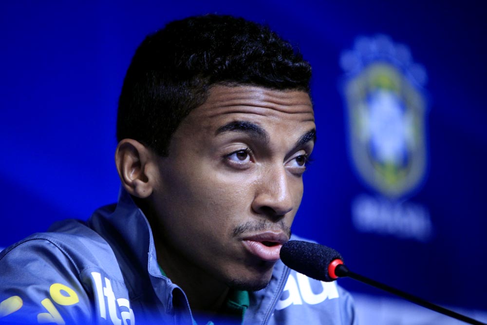 Para Luiz Gustavo, cansaço espanhol não vai favorecer Brasil na final | Albari Rosa, enviado especial / Gazeta do Povo