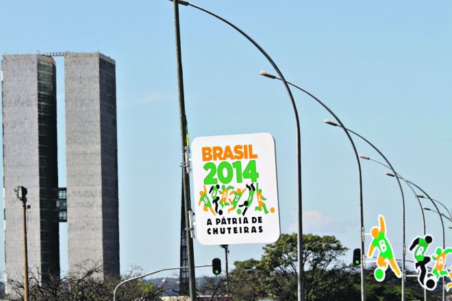 Governo Federal usa propaganda própria em adornos | 