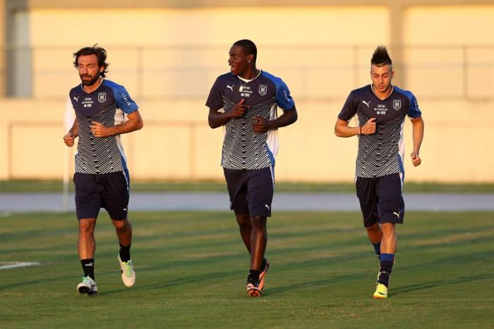 Pirlo, Balotelli e El Shaarawy no treino desta terça-feira no Rio | Marcelo Sayão / EFE