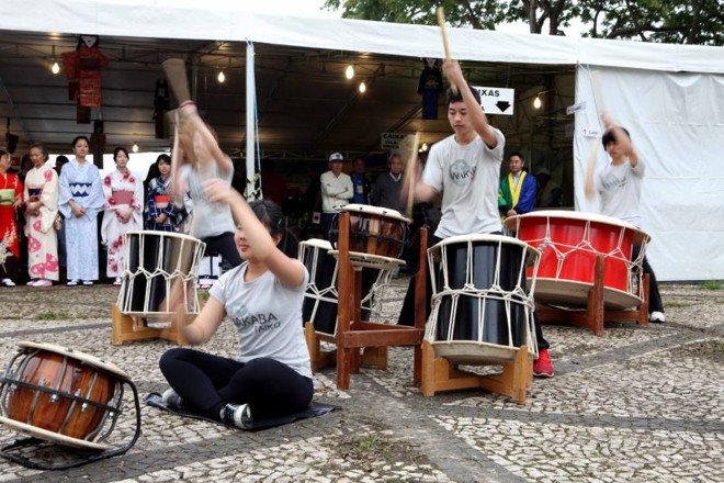 Entre as atrações do festival estão as apresentações musicais |