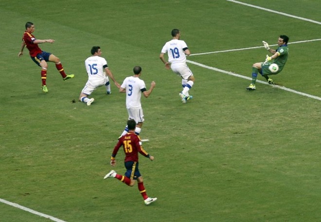 Fernando Torres perdeu a melhor chance da Espanha durante o tempo normal | 