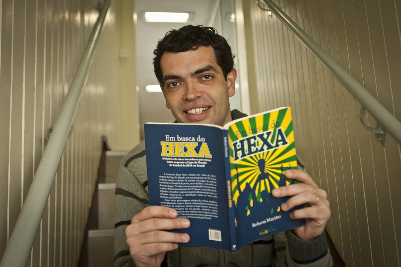 Martins: linguagem simples para transformar o torcedor em leitor | Marcelo Andrade/Gazeta do Povo