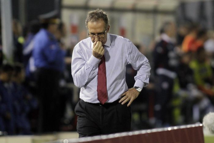 Gerardo Pelusso durante o jogo de sexta-feira contra o Chile, seu último no comando da seleção paraguaia | Jorge Adorno / Reuters