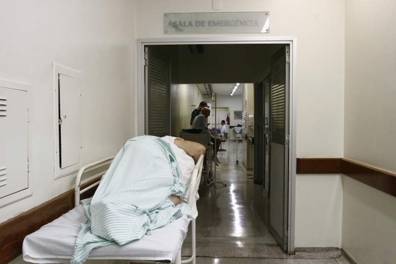 Em alguns dos hospitais conveniados, 85% das cirurgias foram realizadas fora do prazo estipulado | RobertoCustódio/ Gazeta do Povo