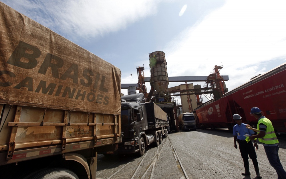 | Paulo Whitaker / Reuters