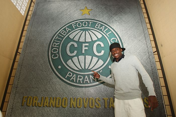Abner estaria no interesse do Benfica, de Portugal | Antonio More / Gazeta do Povo