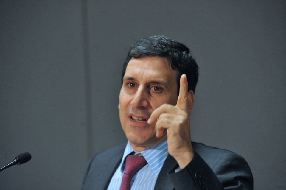 Governo zera IOF para investimentos estrangeiros Mendes, diretor do BC: câmbio mais fraco é inevitável | Elza Fiúza/ABr