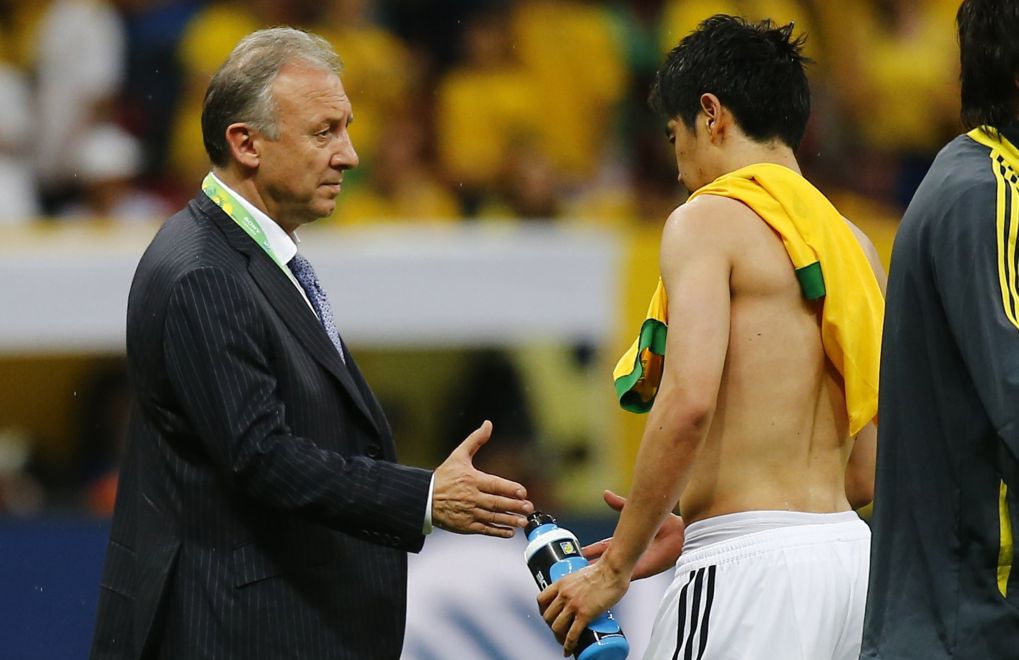 Zaccheroni culpou desgaste e gol precoce por derrota | Reuters