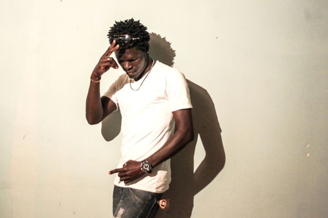 Demostherne procura emprego em Pinhais |