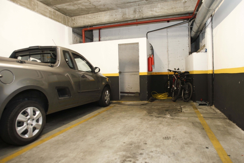 Em Curitiba, o Jurassic Park cede espaço gratuito para bikes por algumas horas. Para mensalistas, o preço é de R$ 20 | André Rodrigues/ Gazeta do Povo