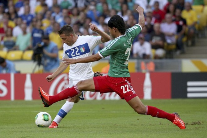 Itália e México se enfrentaram no Maracanã |