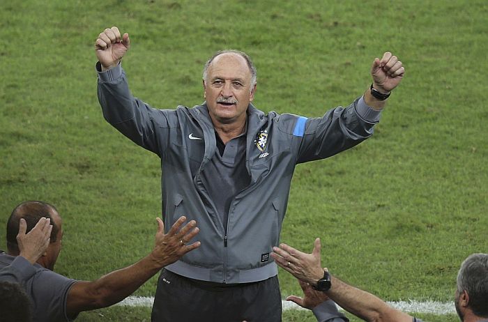Felipão elogiou a amizade entre os jogadores do Brasil, o que fez diferença no título | Paulo Whitaker / Reuters