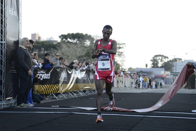 O etíope Fikiru Abera Dadi foi o segundo colocado |