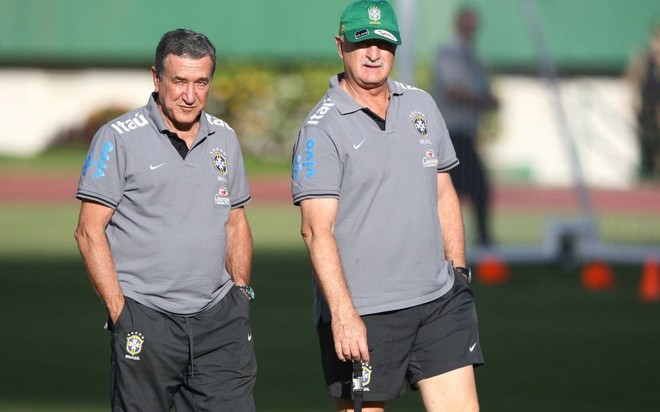 Parreira e Felipão acreditam que a responsabilidade maior é da Espanha na final da Copa das Confederações | Mowa Press