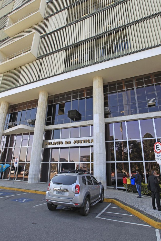 TJ-PR: depósitos judiciais terão de continuar nas contas da Justiça e não podem ser transferidos para o caixa do governo | Antônio More/ Gazeta do Povo