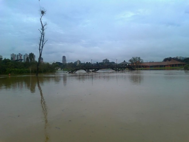 Vista geral do Parque Barigui na manhã desta sexta-feira |
