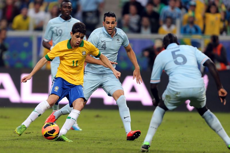 Oscar recebeu de Fred e chutou para fazer o gol | Jefferson Bernardes / Vipcomm