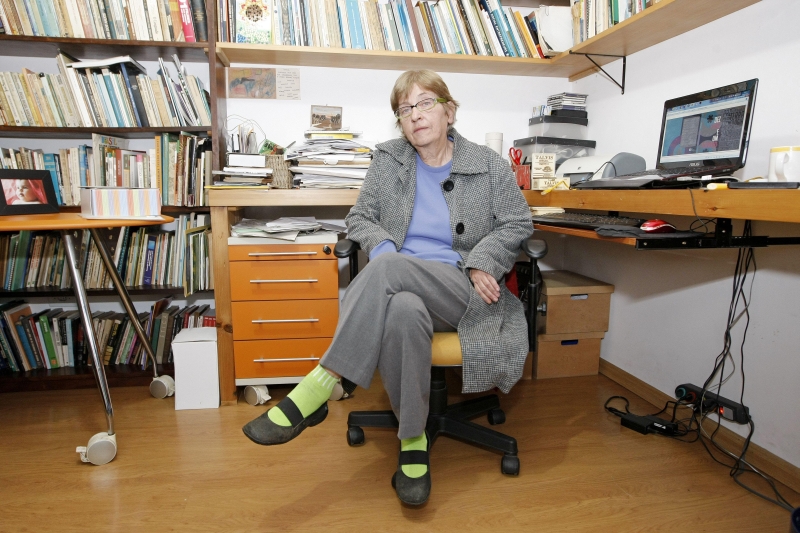 Teresa Urban, em registro feito em maio deste ano: Continuo sendo um ser político que ainda não achou seu lugar | Antonio More/ Gazeta do Povo