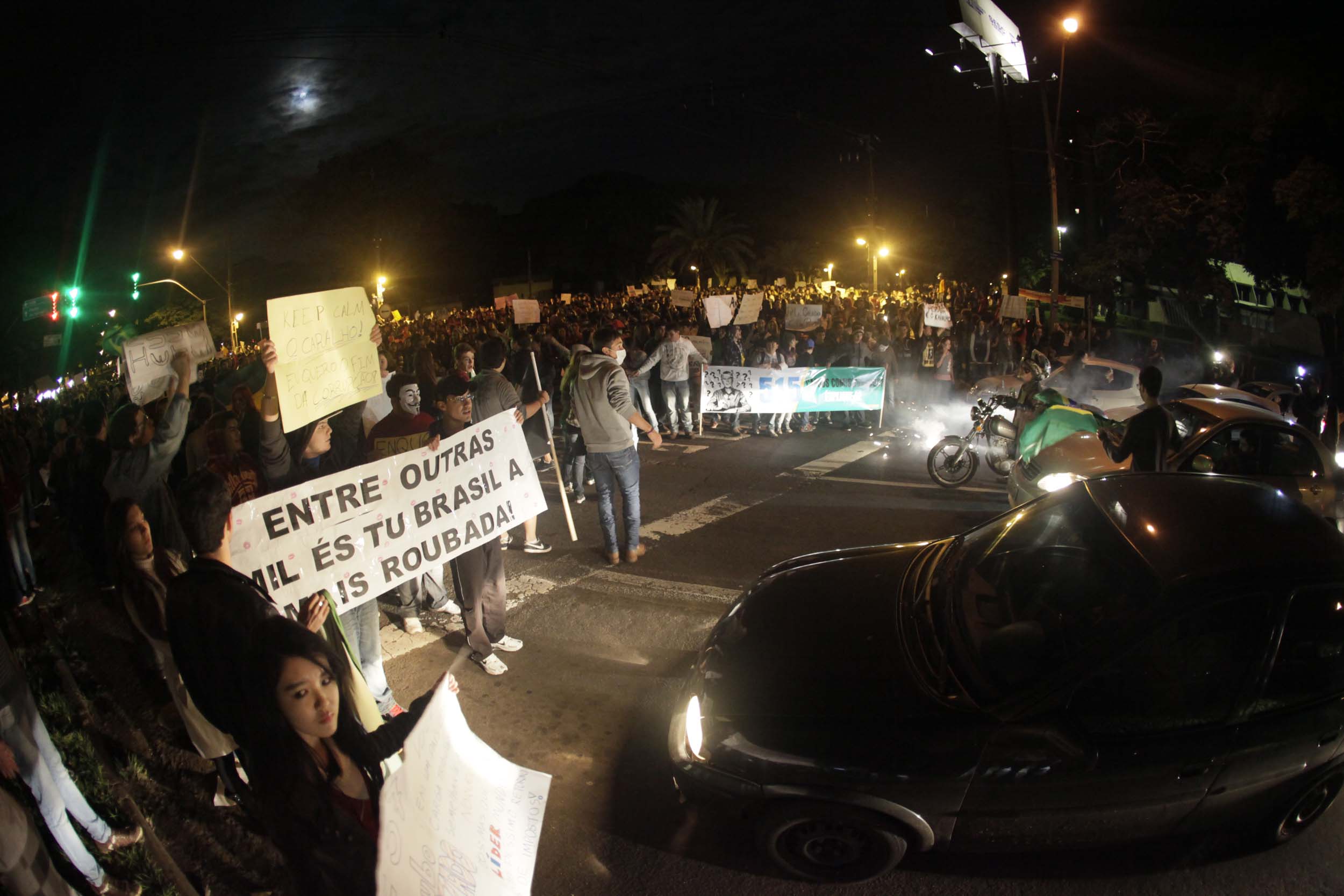 Como nos outros manifestos, milhares de pessoas devem percorrer as principais ruas e avenidas da cidade | Ivan Amorim / Gazeta Maringá