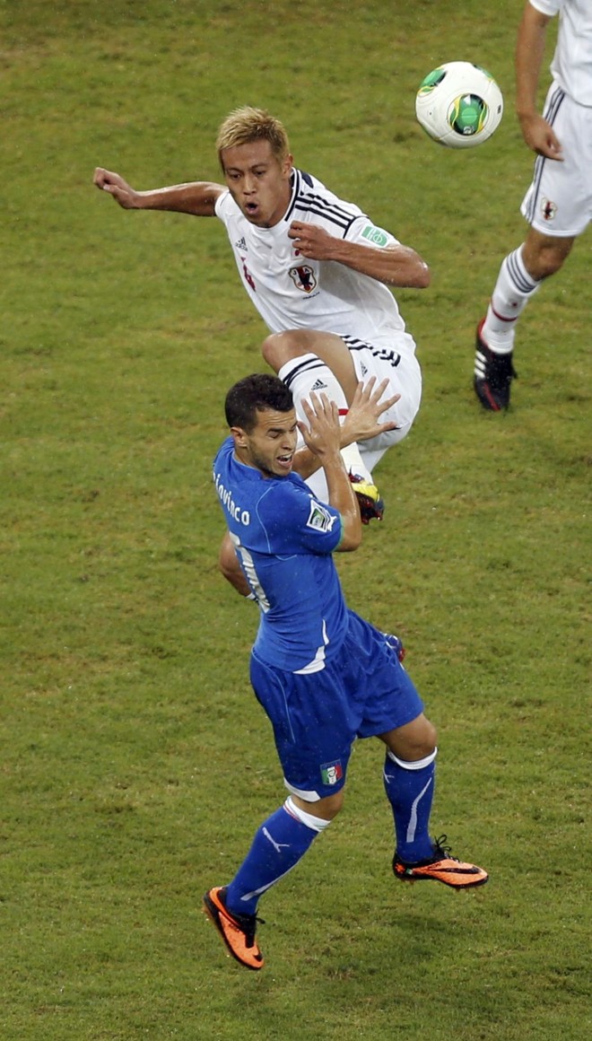 Giovinco se protege de entrada de Honda |