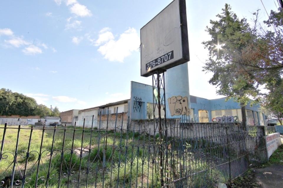 Antigo hospital vira mocó | Ivonaldo Alexandre/Gazeta do Povo