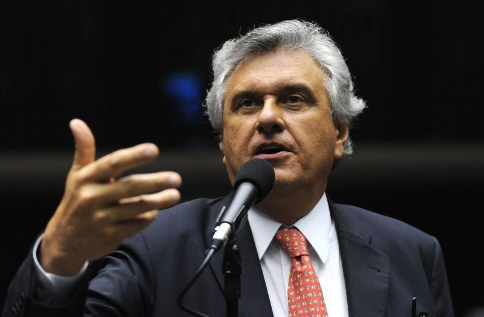 Oposição vai ao STF contra manobra governista que reeditou MP da Luz Ronaldo Caiado: líder do DEM acusa governo de praticar fraude regimental | Laycer Tomaz/Ag. Câmara
